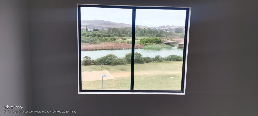 2 Bedroom Property for Sale in Hartenbos Central Western Cape